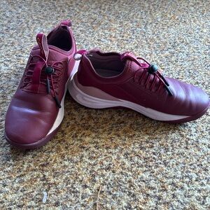 Burgundy Clove sneakers